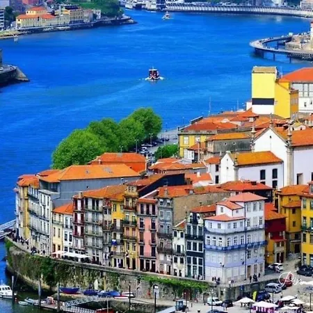 200m - Train Station Barrinha House & Pool 에스모리츠