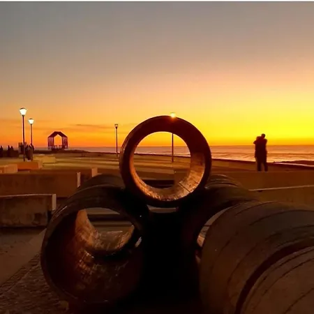 Casa de Férias 200m - Train Station Barrinha House & Pool *