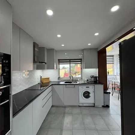 200m - Train Station Barrinha House & Pool Casa de Férias Esmoriz