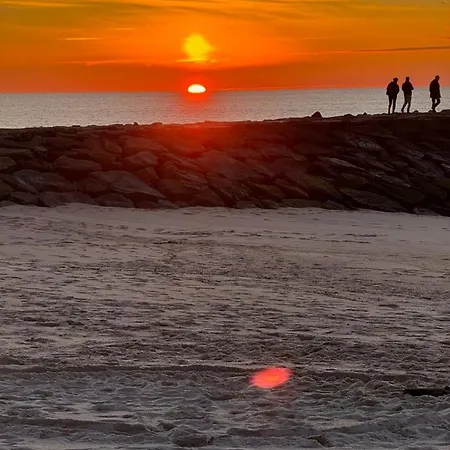 200m - Train Station Barrinha House & Pool