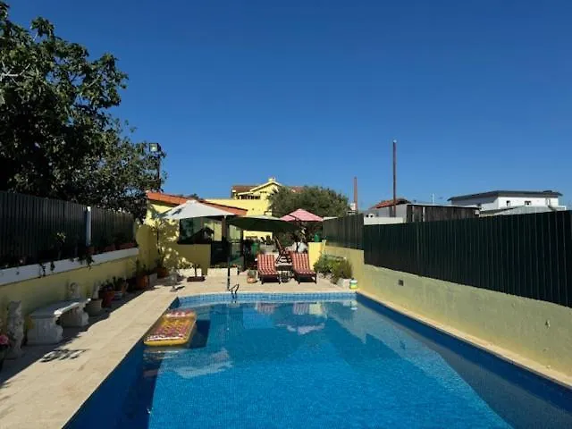 Дом отдыха 200m - Train Station Barrinha House & Pool