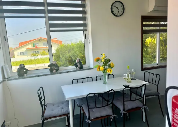 200m - Train Station Barrinha House & Pool * Эшмориш