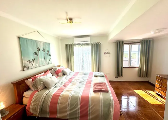 200m - Train Station Barrinha House & Pool *